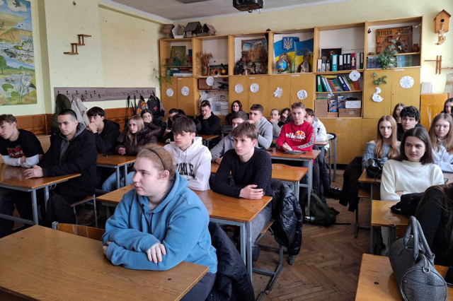 Освітні можливості ЛьвДУВС презентували школярам Львова