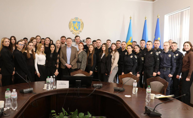 Голова ЛОВА зустрівся з вихованцями ЛьвДУВС