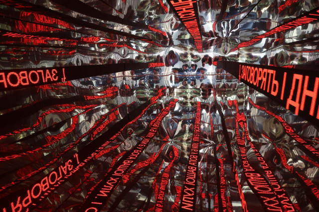 Ветерани та курсанти ЛьвДУВС відвідали унікальну експозицію полотен Тараса Шевченка