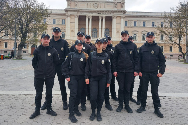Курсанти ЛьвДУВС долучилися до культурного життя Львова: мистецтво, історія та театр у вихідні