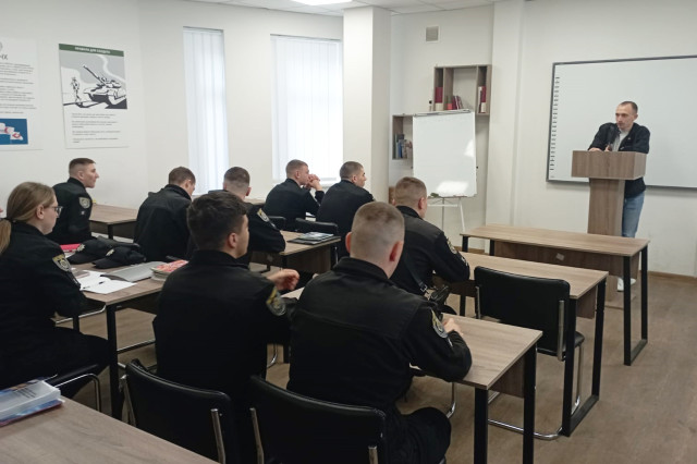 Для курсантів ЛьвДУВС провели практичне заняття з кримінального аналізу