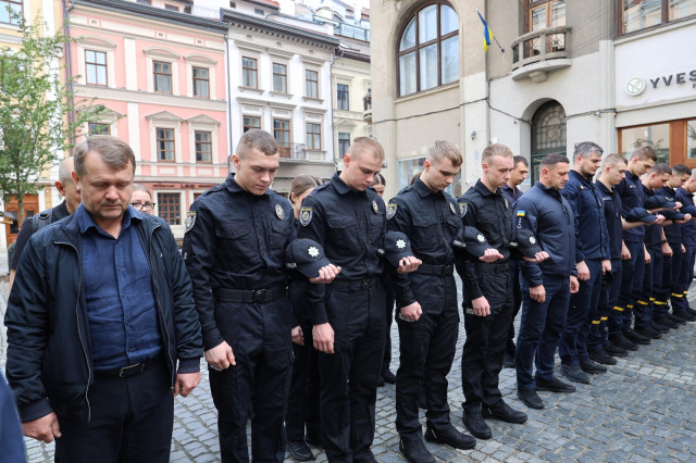 Дзвін пам’яті: курсанти та студенти ЛьвДУВС долучилися до вшанування дітей, чиї життя забрала війна