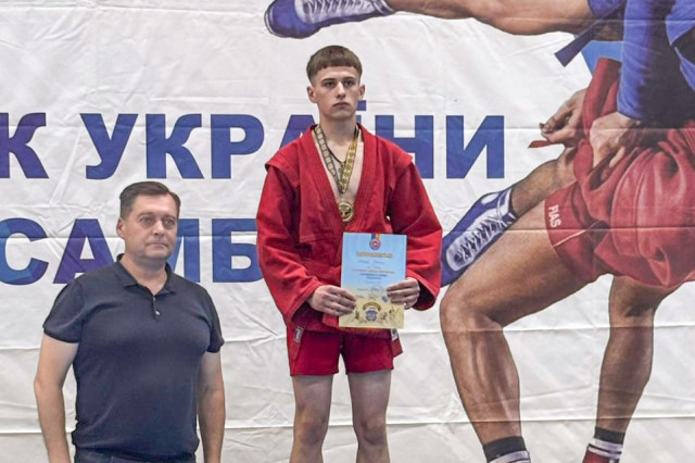 Курсант ЛьвДУВС здобув «золото» на Кубку «Юна Україна» з бойового самбо