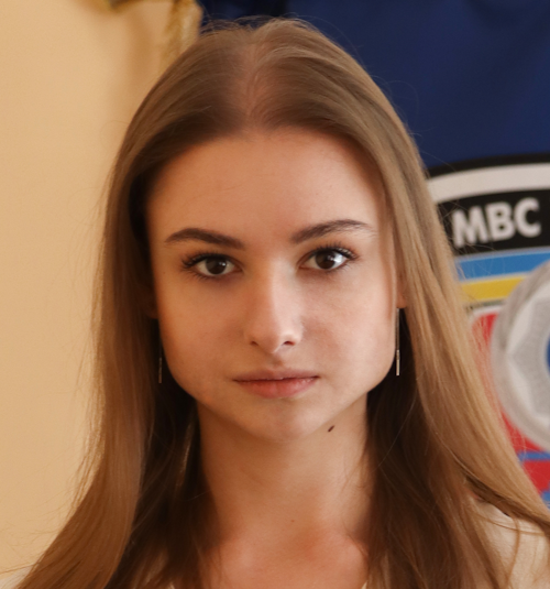 ДМИТРІЄВА Анастасія