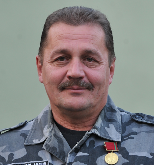 ЗЕМЛЯНСЬКИЙ Ігор