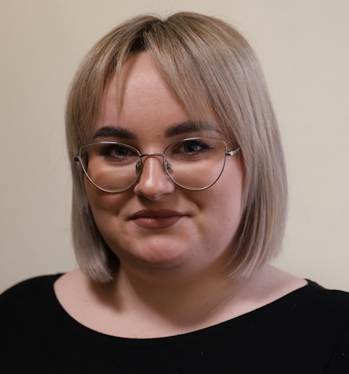 СКАКУНОВА Кароліна