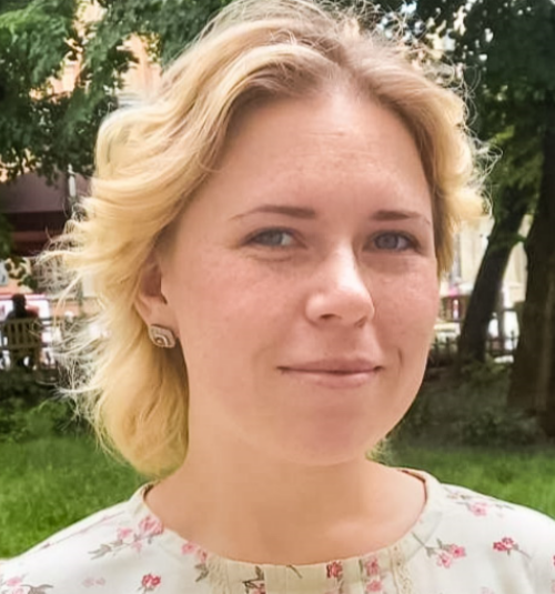 СЕНЮК Олеся